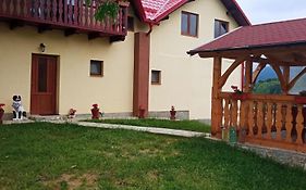 Casa colț de rai